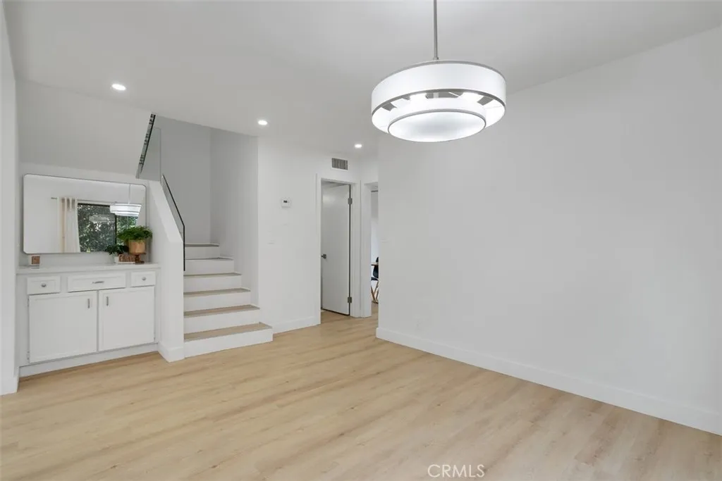 4218 Troost 20, Studio City, California 91604 home-pic-17